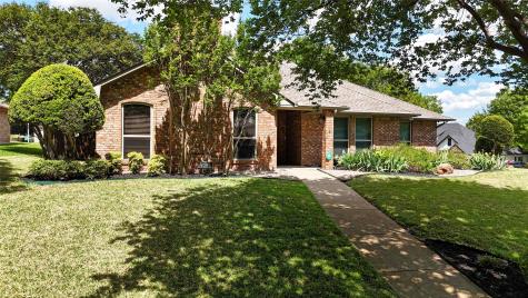 533 Hidden Brooke Drive Desoto TX 75115