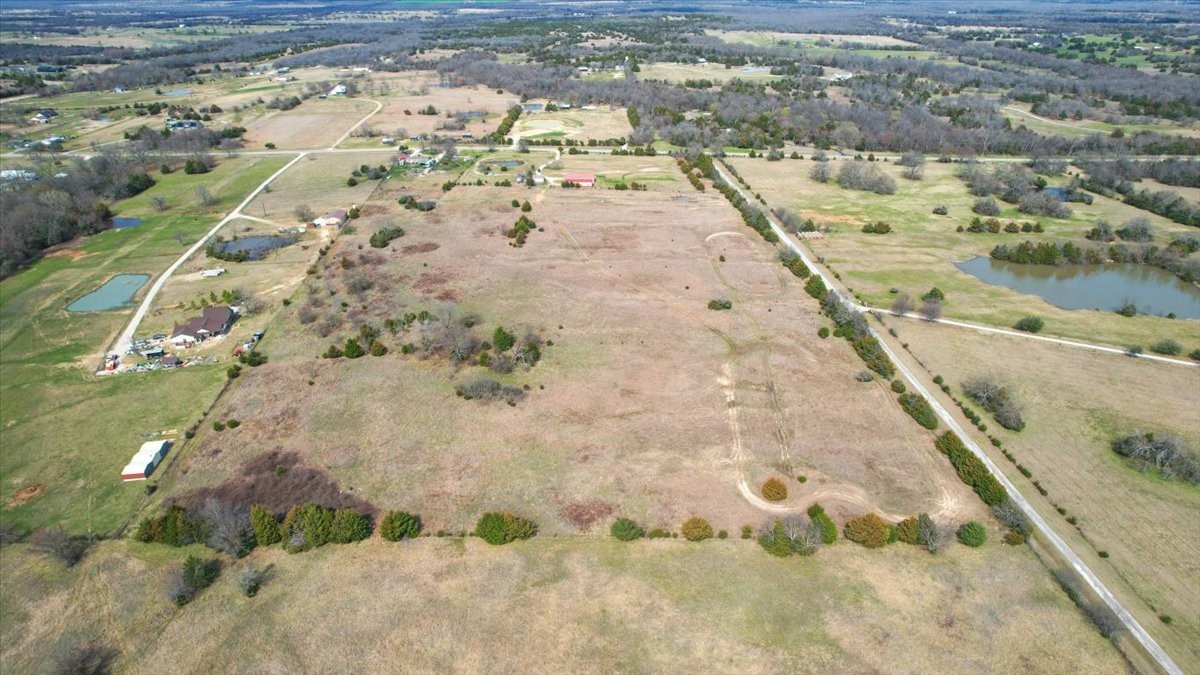 2035 Fm-1566 Celeste TX 75423