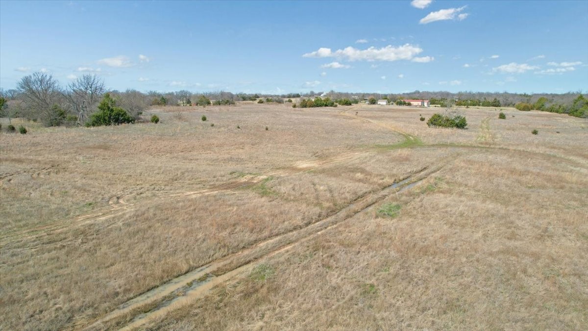 2035 Fm-1566 Celeste TX 75423