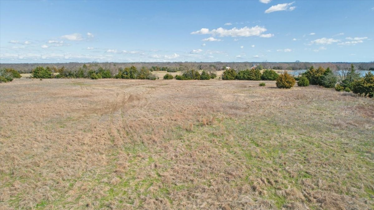 2035 Fm-1566 Celeste TX 75423