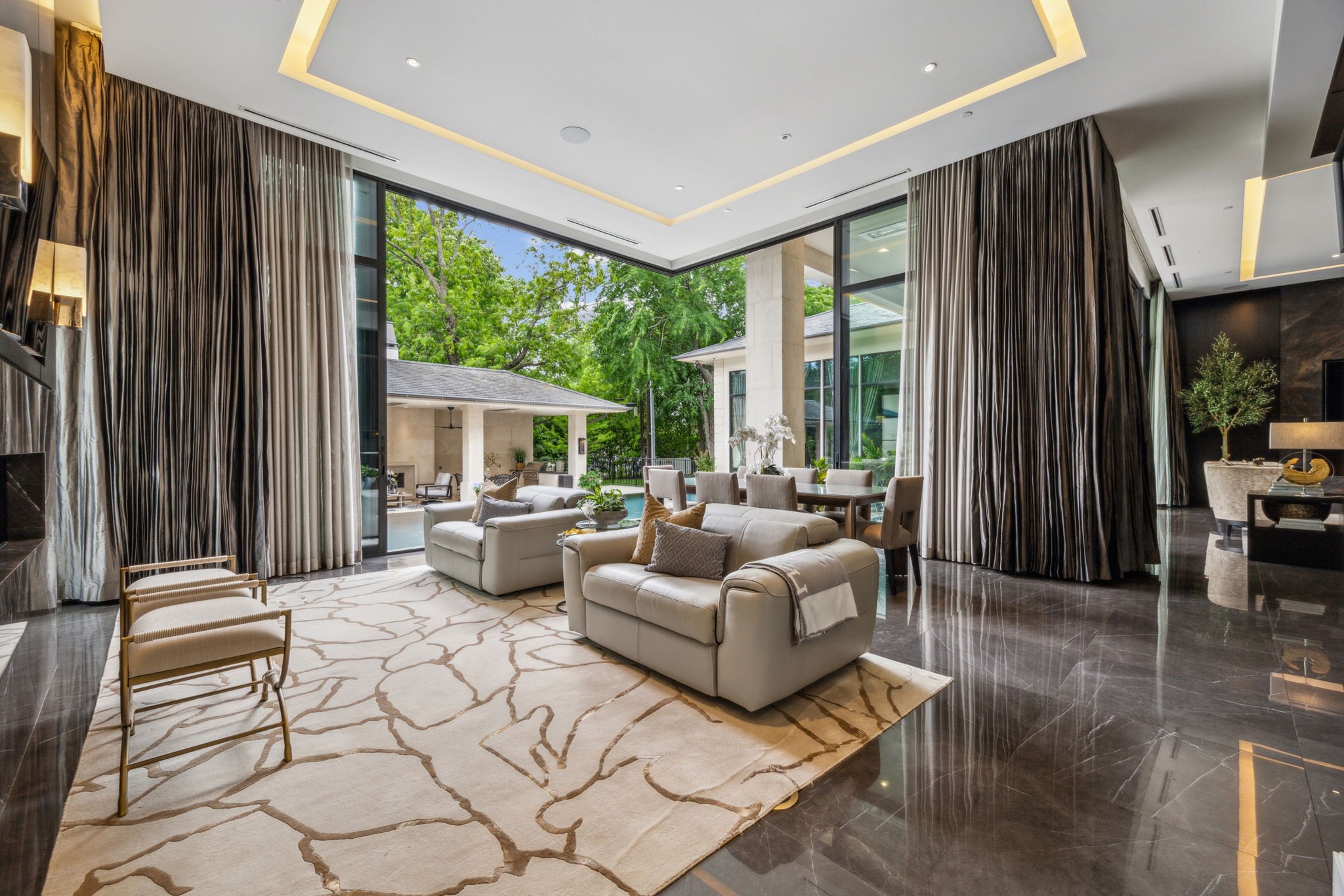 5214 Royal Lane Dallas TX 75229