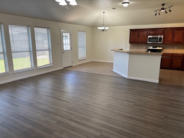557 Marybeth Drive Burleson TX 76028