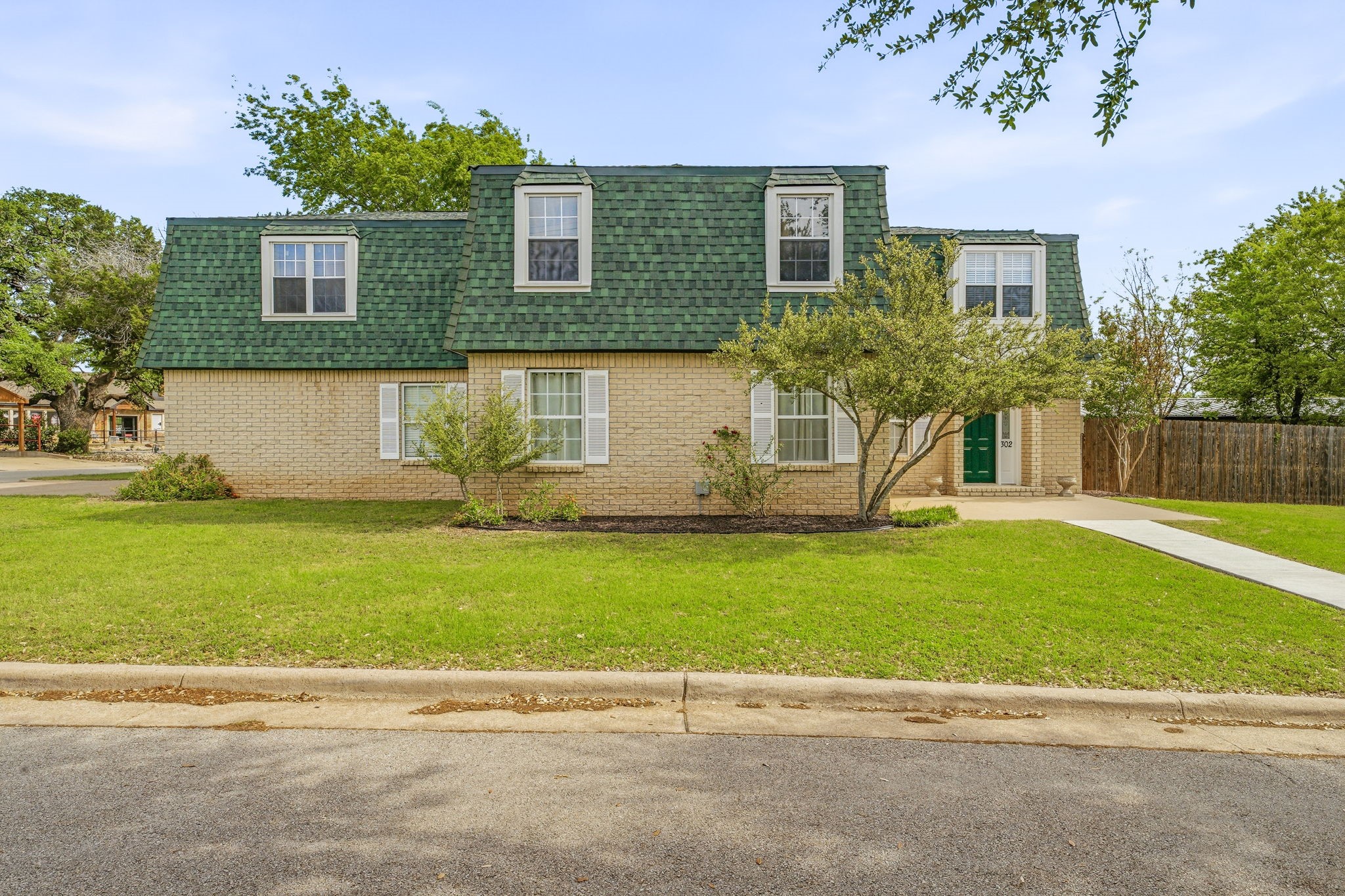 302 Hill Street Glen Rose TX 76043