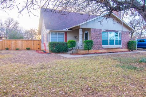 1907 Vine Street Brownwood TX 76801