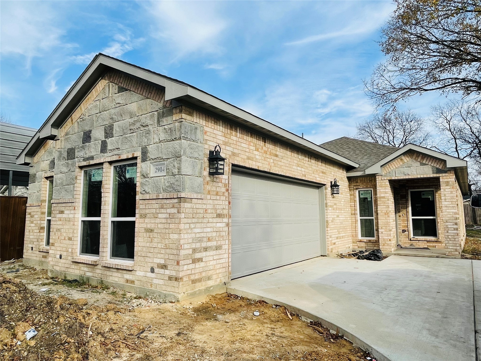 2914 Alaska Avenue Dallas TX 75216