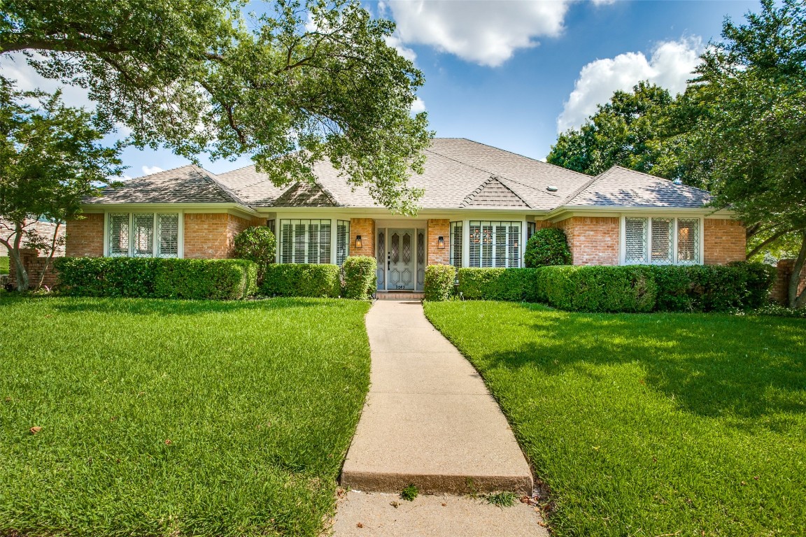 9049 Dunmore Drive Dallas TX 75231