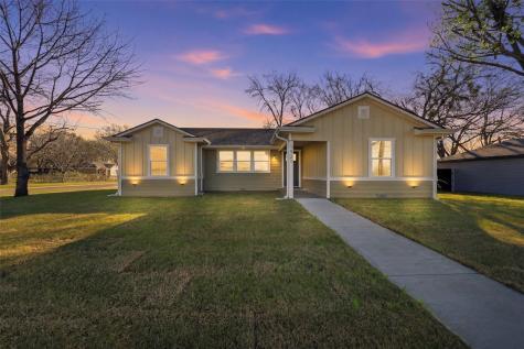 1921 N Woods Street Sherman TX 75092