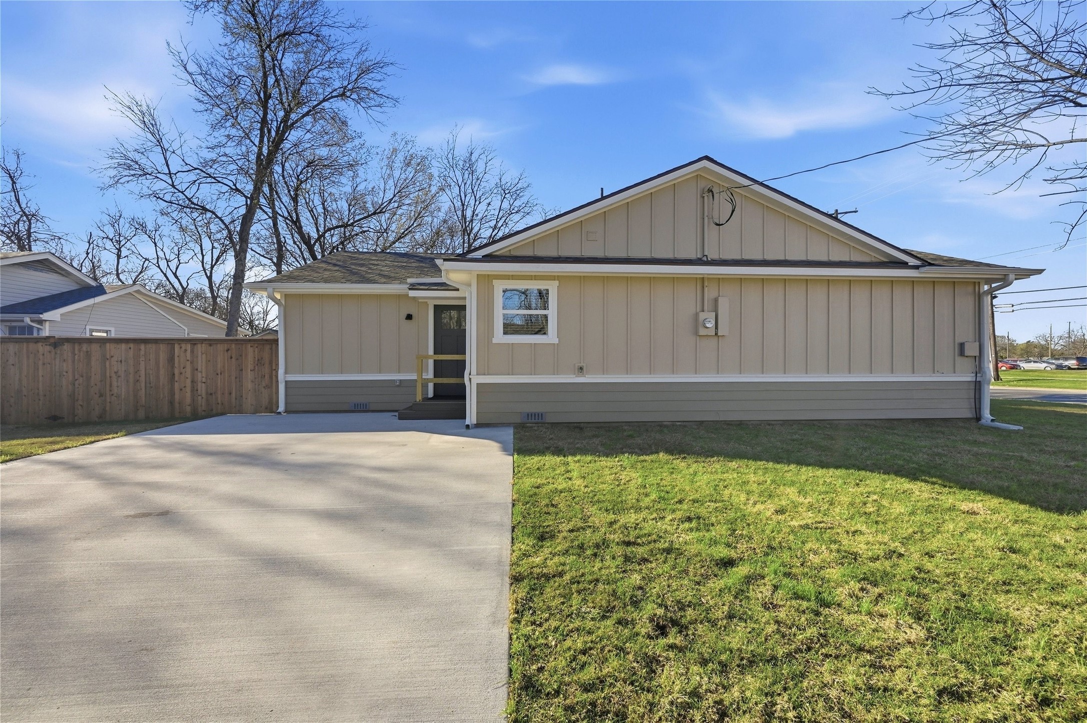 1921 N Woods Street Sherman TX 75092