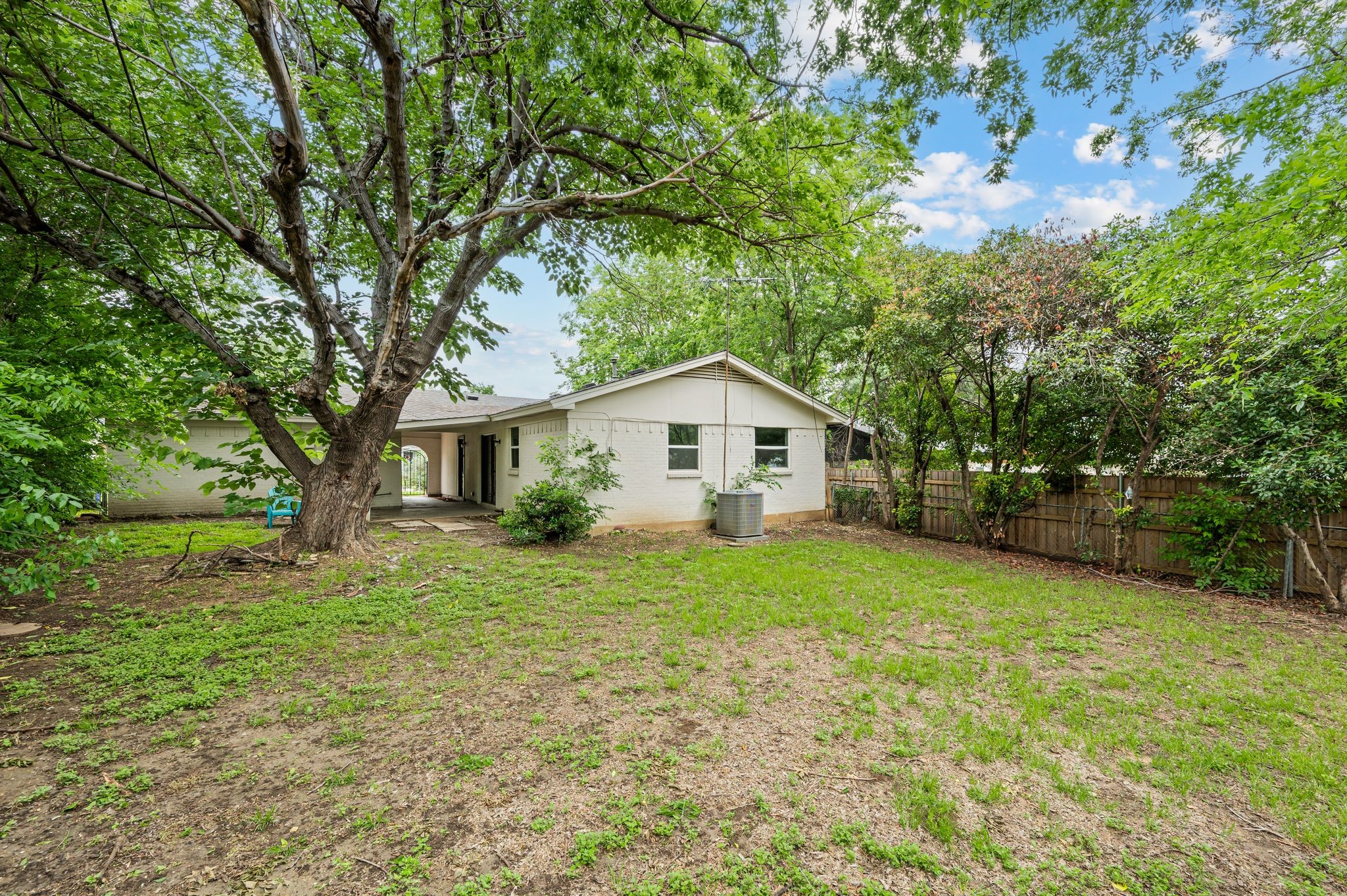 5944 Richard Drive Watauga TX 76148