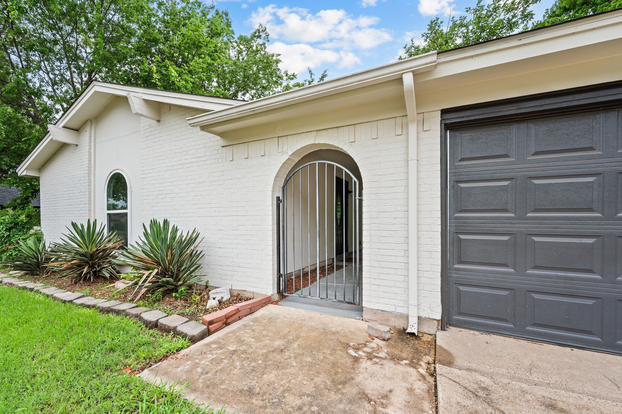 5944 Richard Drive Watauga TX 76148