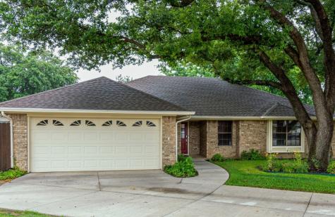 2528 Sunshine Court Bedford TX 76021