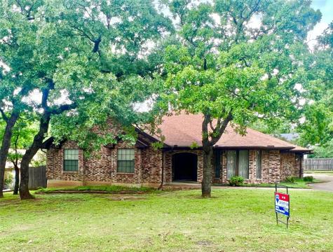 4305 Borden Drive Arlington TX 76017