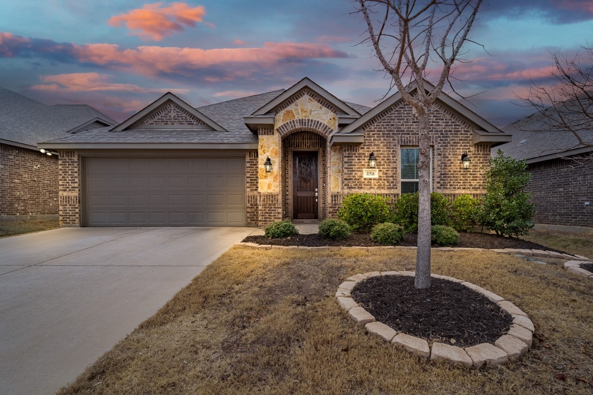 11916 Bexley Drive Burleson TX 76028