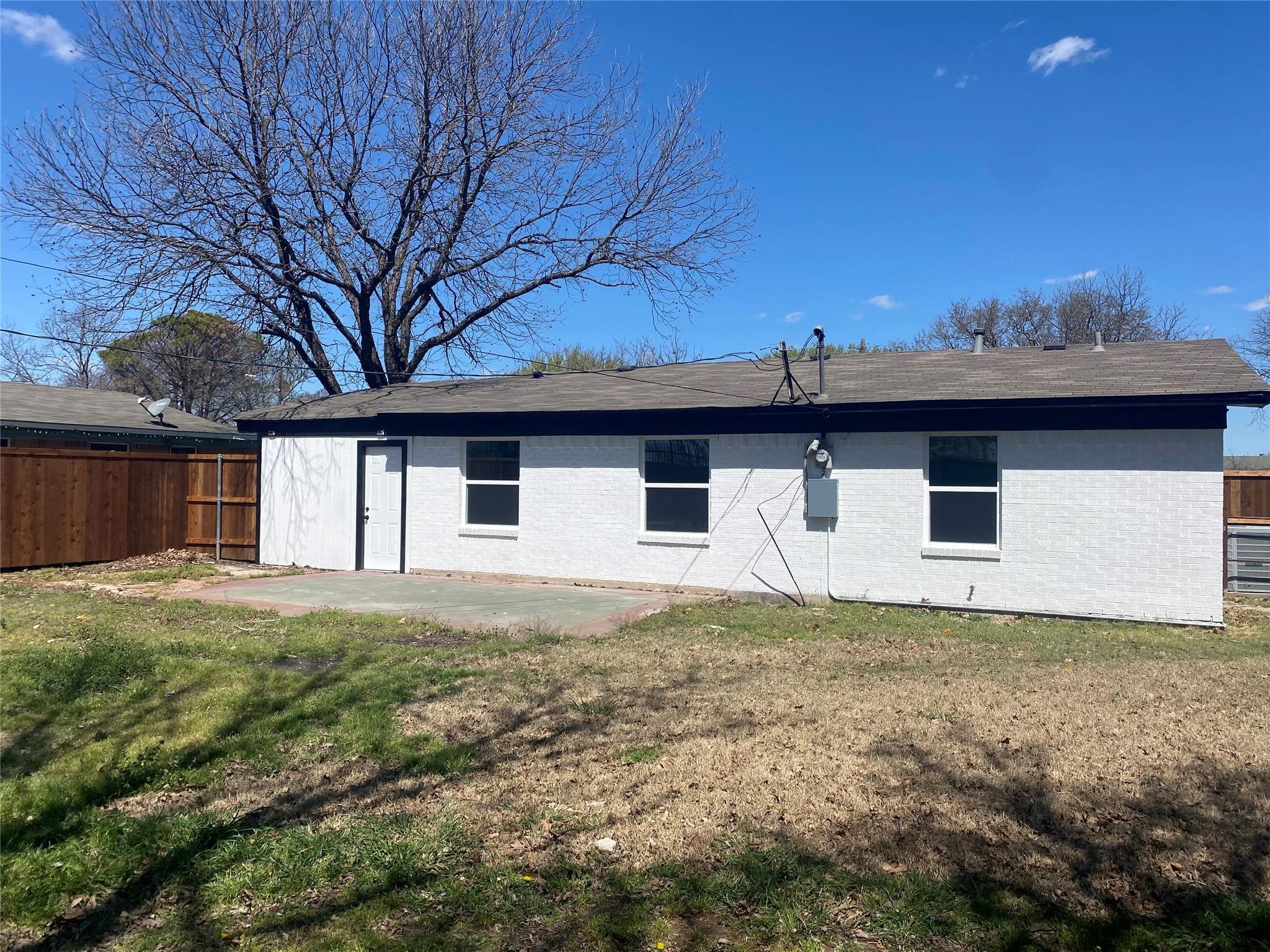 6836 Western Hills Drive Dallas TX 75217