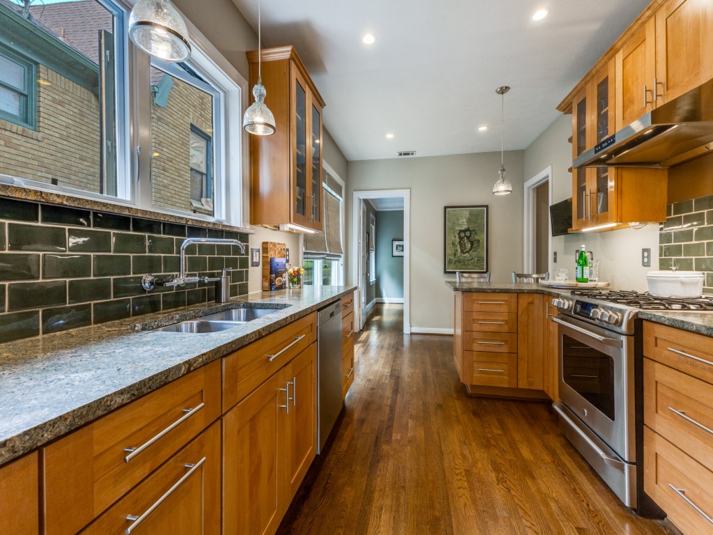 1107 Clermont Avenue Dallas TX 75223
