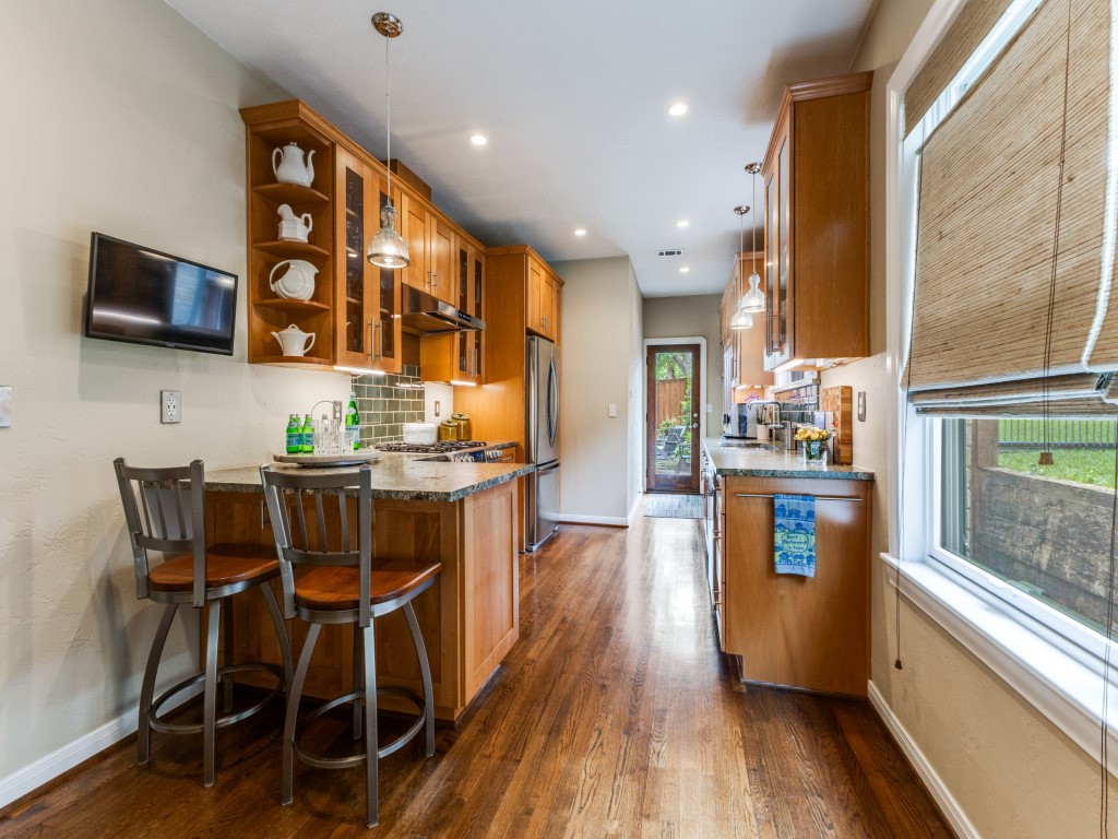 1107 Clermont Avenue Dallas TX 75223