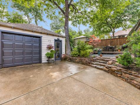 1107 Clermont Avenue Dallas TX 75223