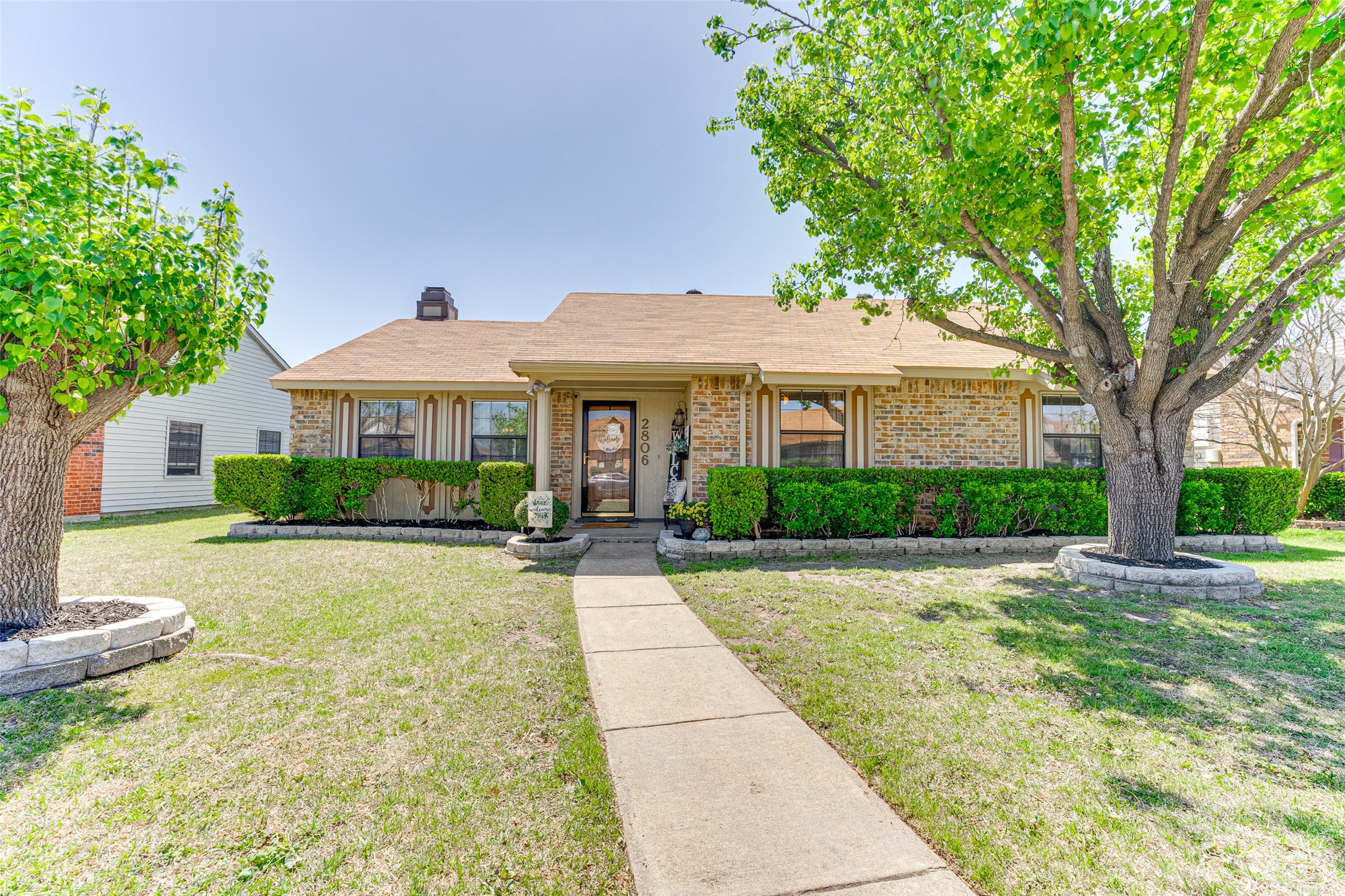 2806 Pear Tree Lane Garland TX 75042