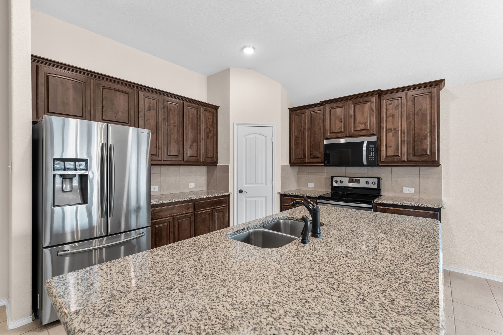 2120 Blakely Court Fort Worth TX 76134