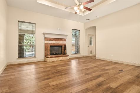 3916 Palomino Drive Benbrook TX 76116