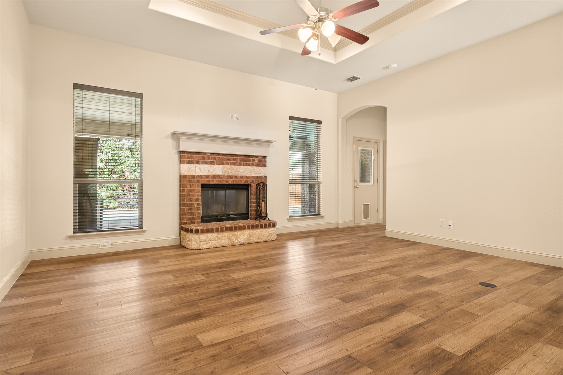 3916 Palomino Drive Benbrook TX 76116