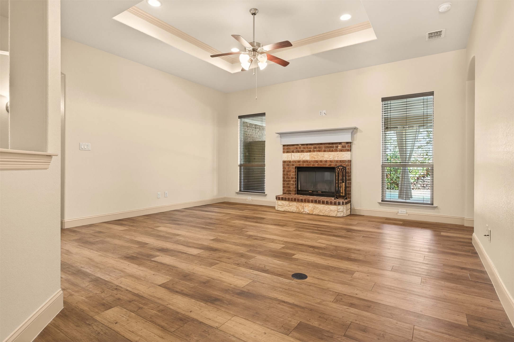 3916 Palomino Drive Benbrook TX 76116