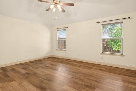 3916 Palomino Drive Benbrook TX 76116