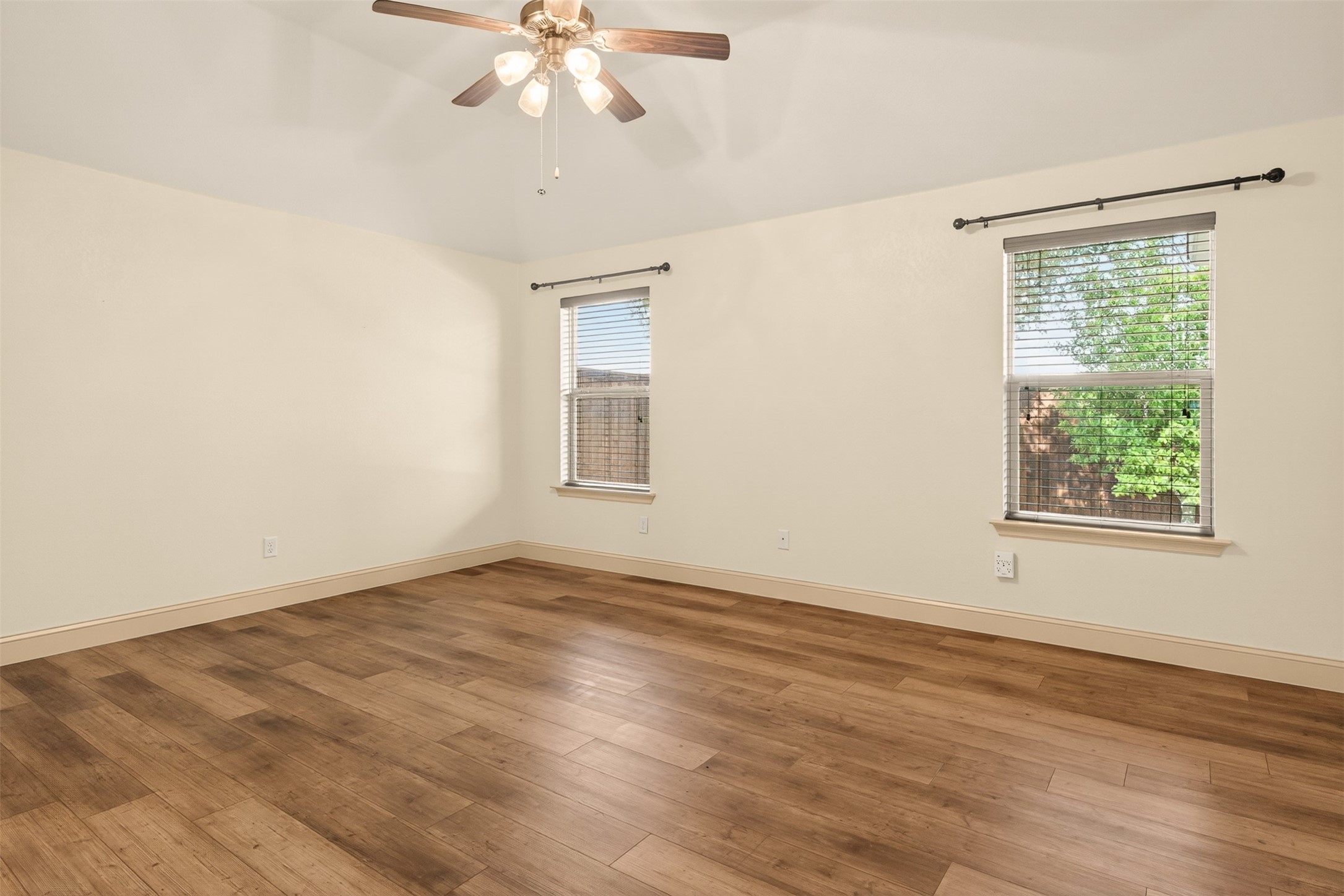 3916 Palomino Drive Benbrook TX 76116