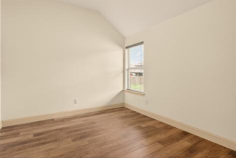 3916 Palomino Drive Benbrook TX 76116