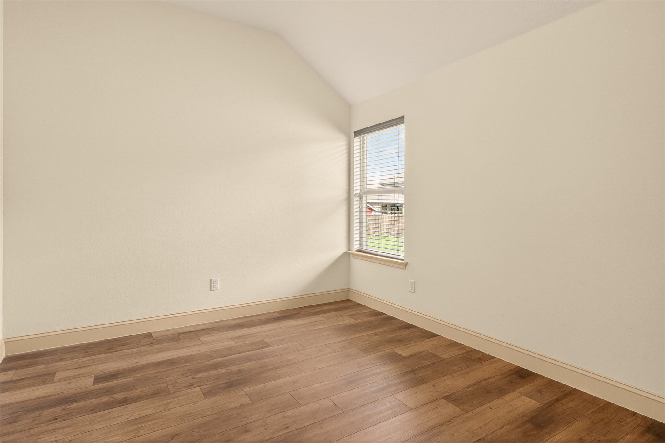 3916 Palomino Drive Benbrook TX 76116
