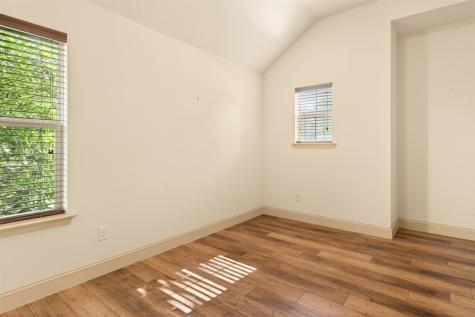 3916 Palomino Drive Benbrook TX 76116