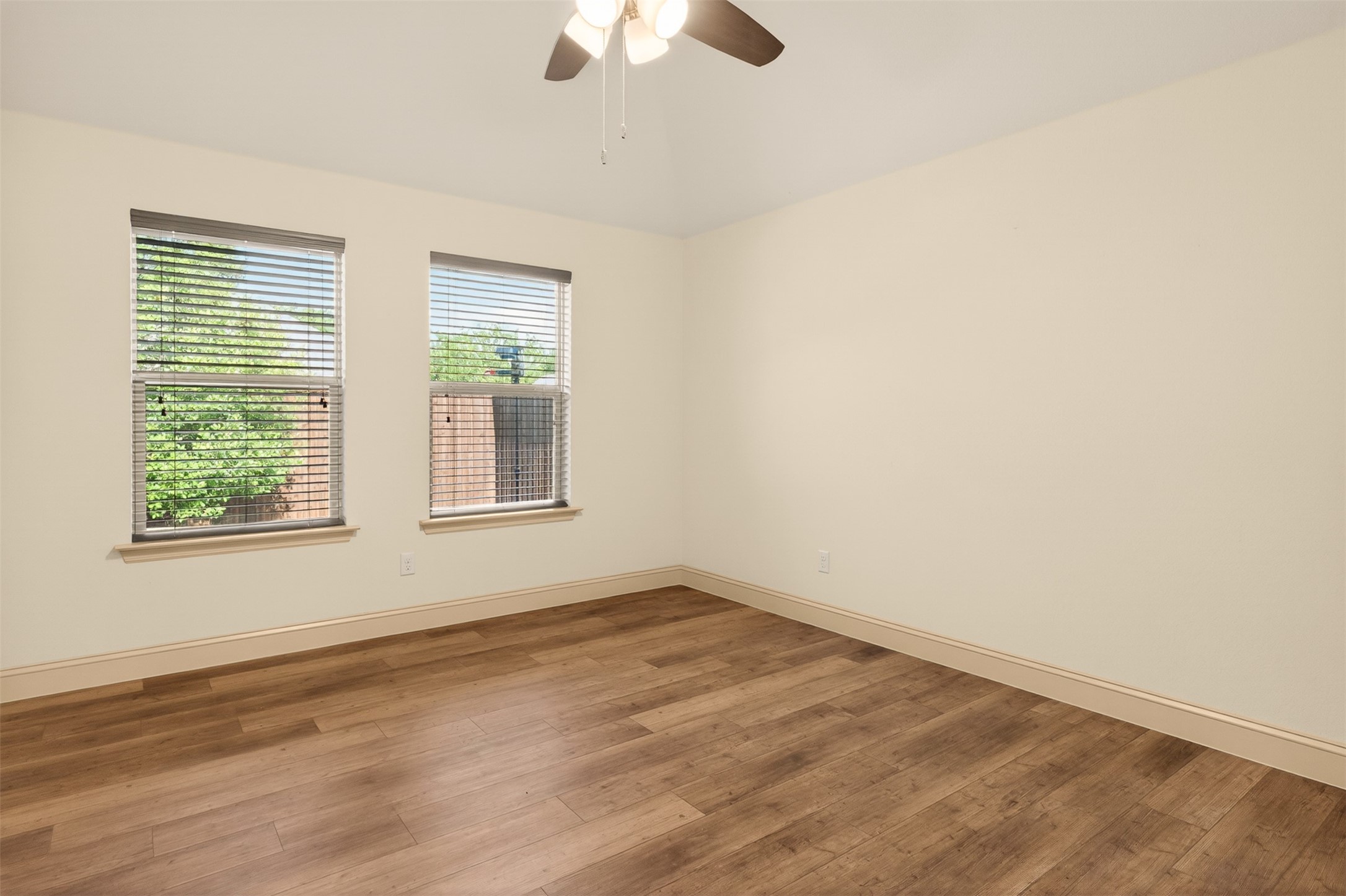 3916 Palomino Drive Benbrook TX 76116