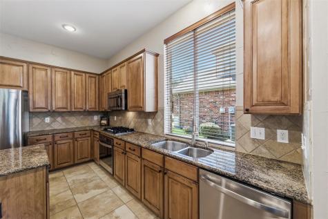 1211 Golf Club Drive Lantana TX 76226