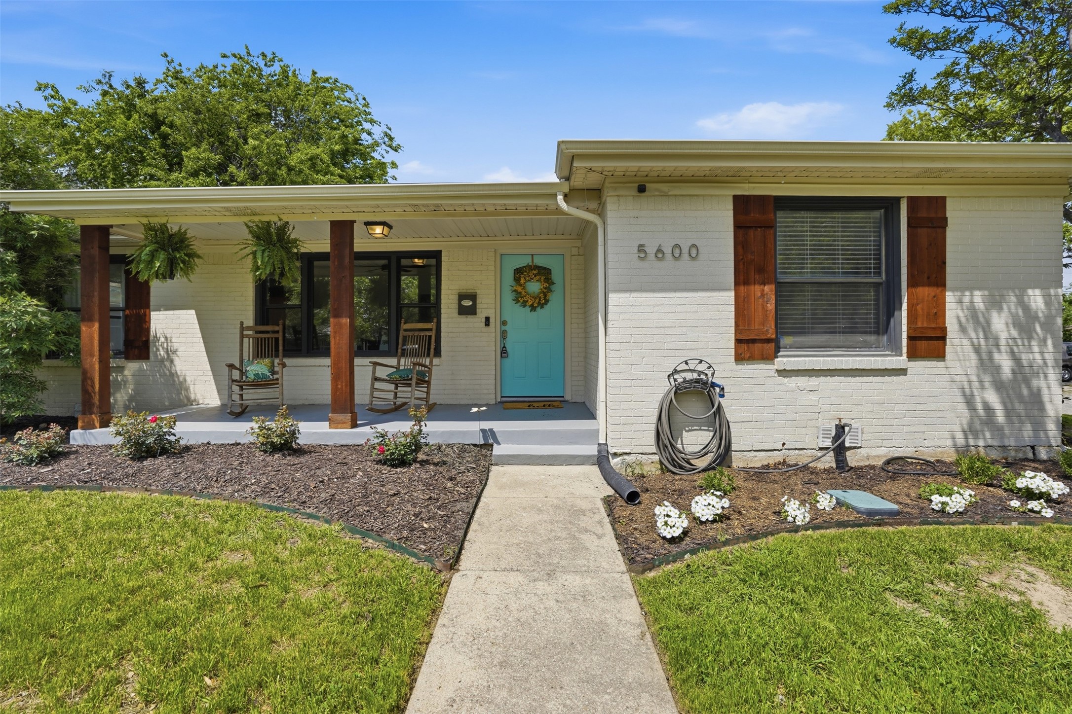 5600 Dennis Avenue Fort Worth TX 76114
