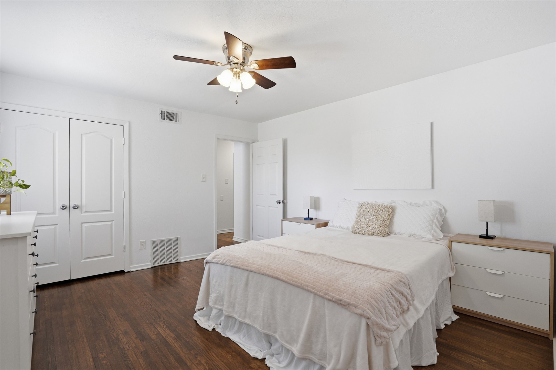 5600 Dennis Avenue Fort Worth TX 76114