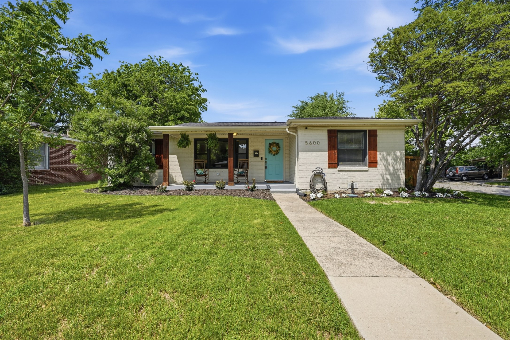 5600 Dennis Avenue Fort Worth TX 76114