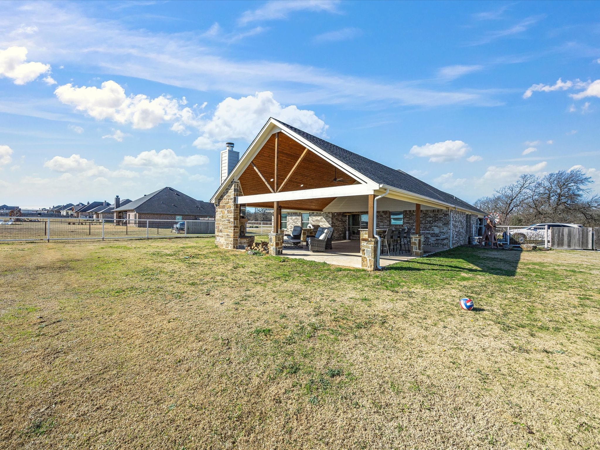 617 County Road 3341 Paradise TX 76073