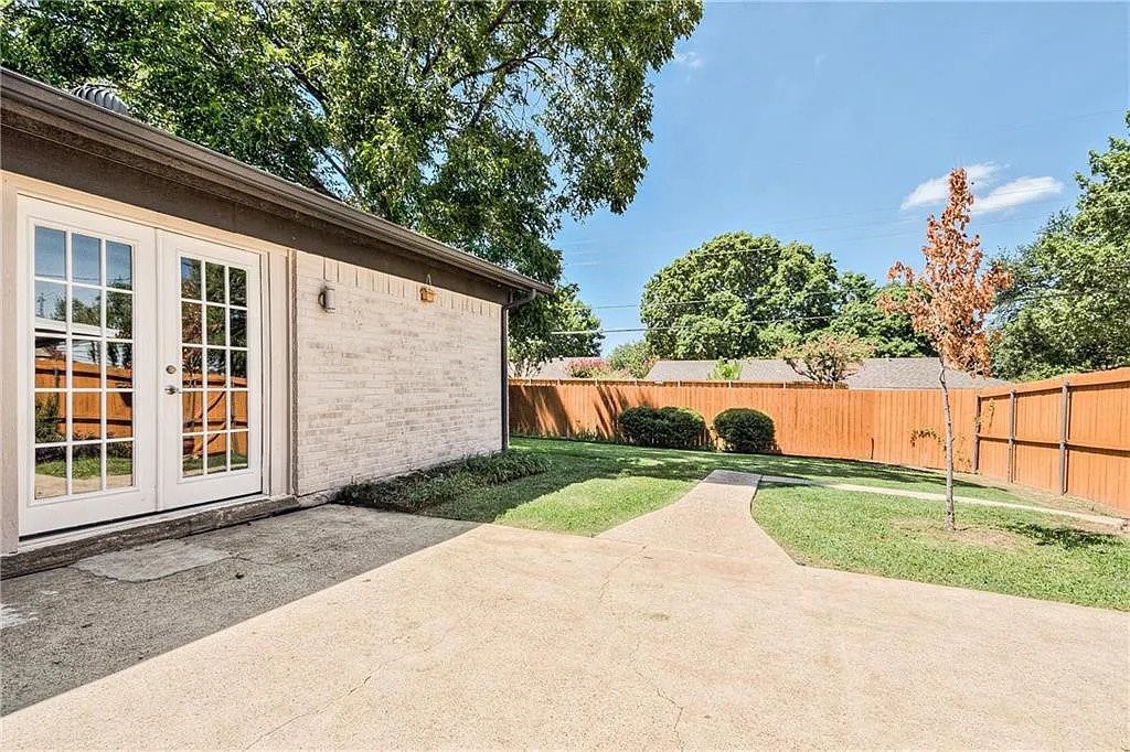 13147 Rosser Road Farmers Branch TX 75244
