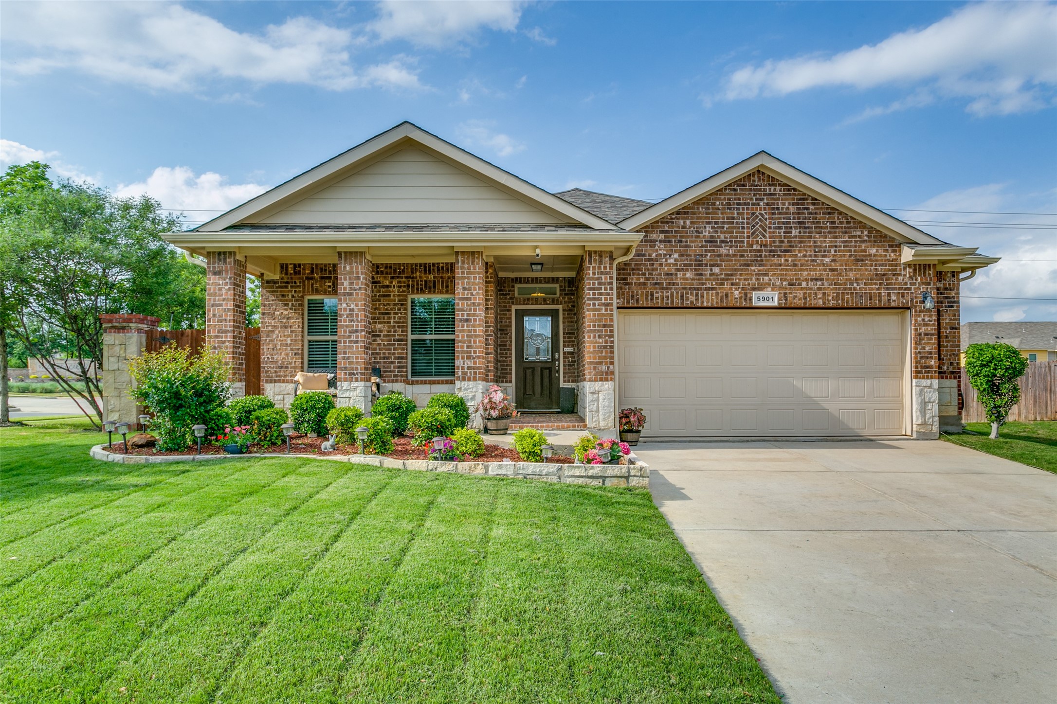 5901 Glenwood Drive Denton TX 76208