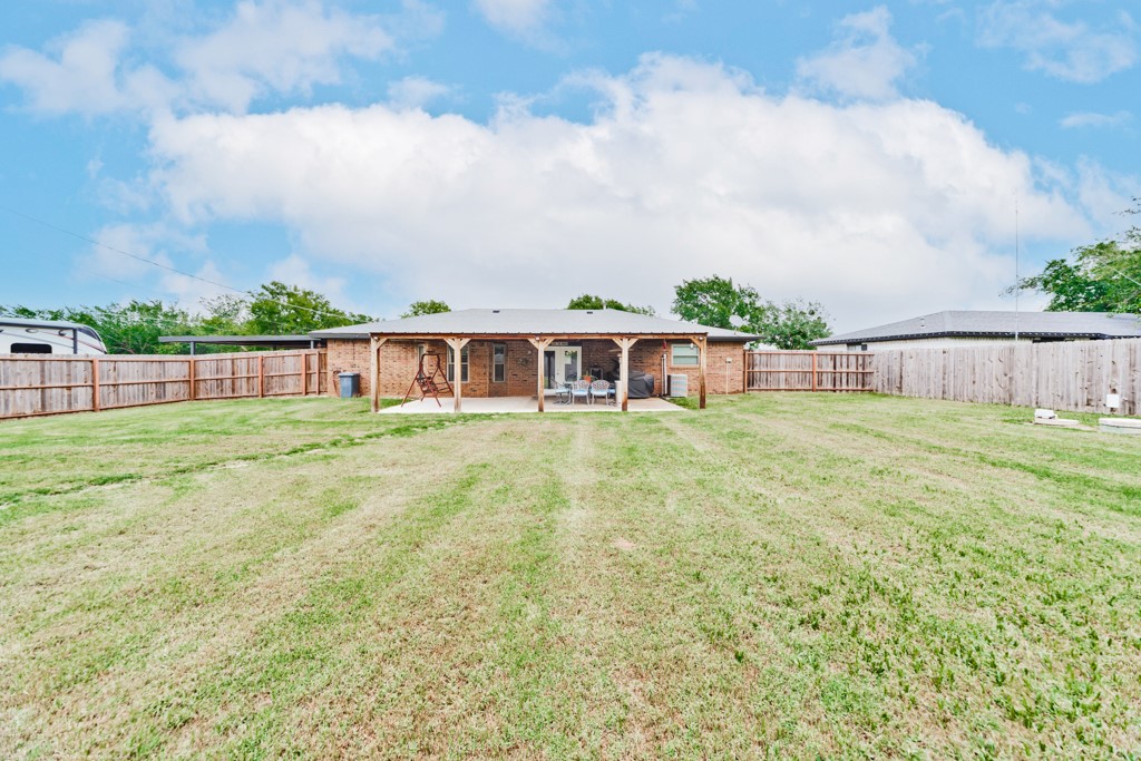 251 Alicia Street Bowie TX 76230
