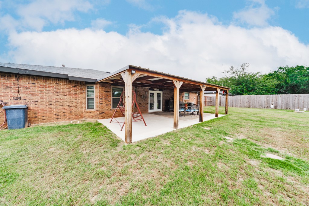 251 Alicia Street Bowie TX 76230
