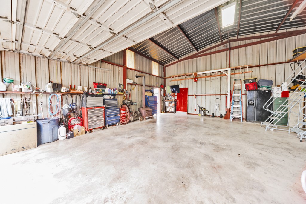 251 Alicia Street Bowie TX 76230