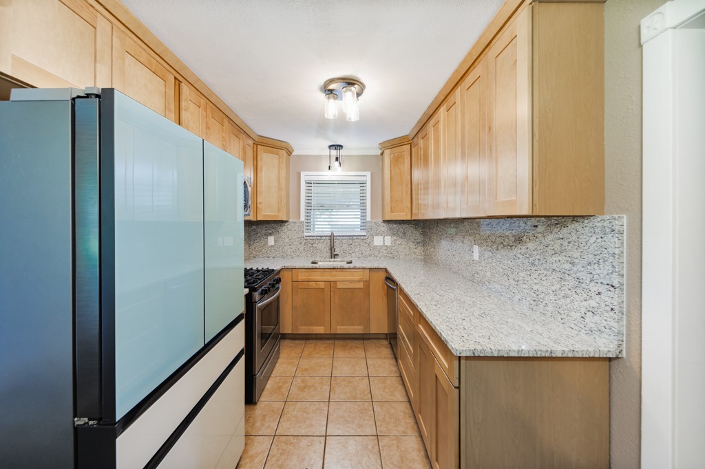 251 Alicia Street Bowie TX 76230