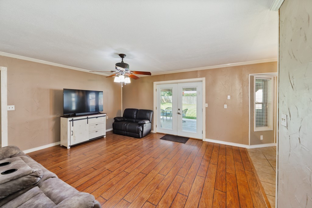 251 Alicia Street Bowie TX 76230