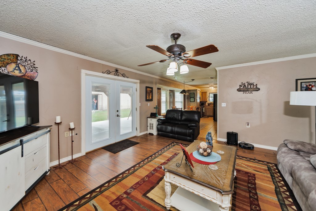 251 Alicia Street Bowie TX 76230