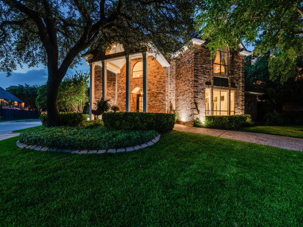 4541 Hitching Post Lane Plano TX 75024