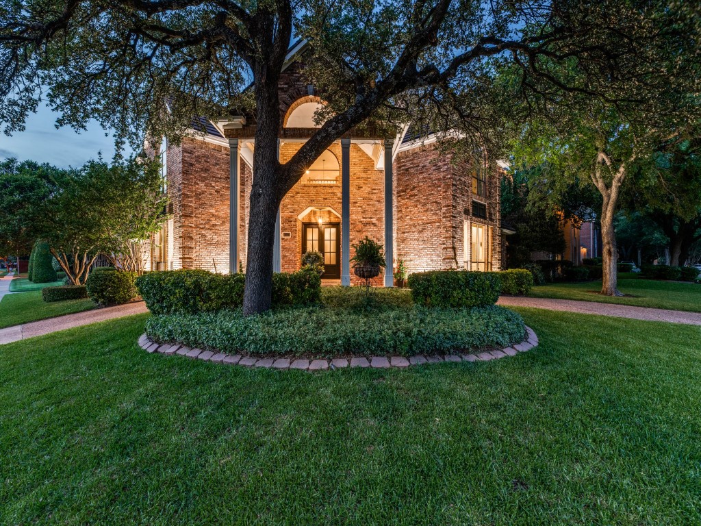 4541 Hitching Post Lane Plano TX 75024