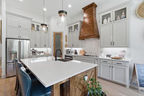 1054 Meadow Wood Terrace Azle TX 76020