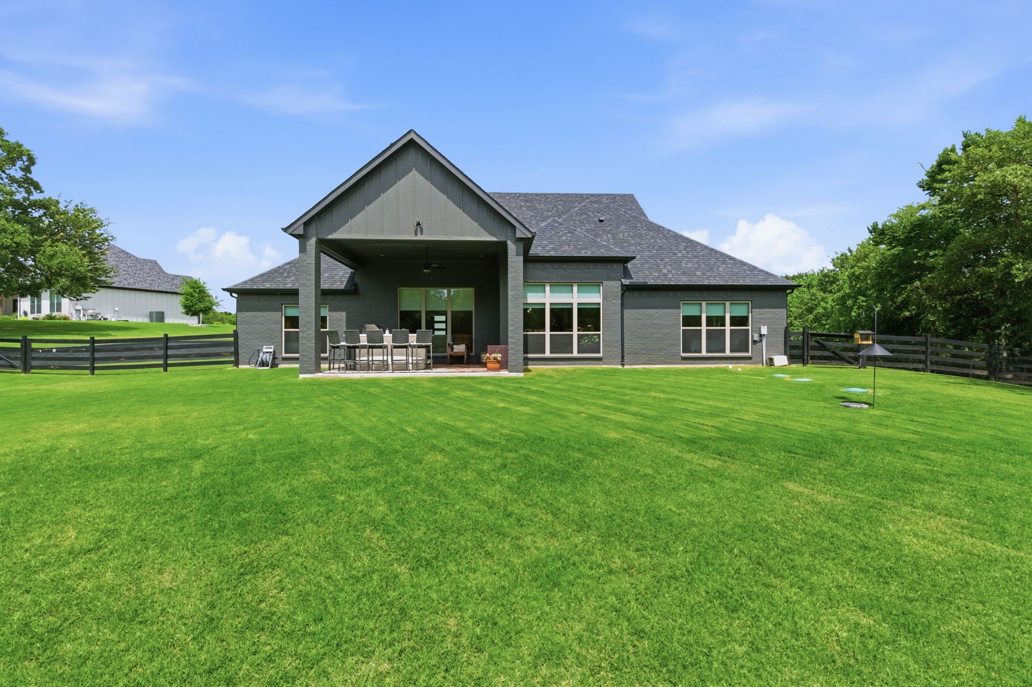 1054 Meadow Wood Terrace Azle TX 76020