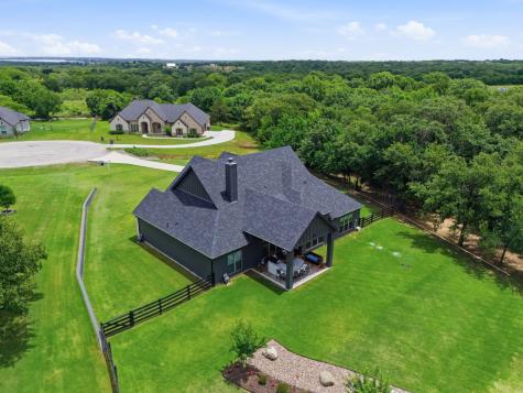 1054 Meadow Wood Terrace Azle TX 76020
